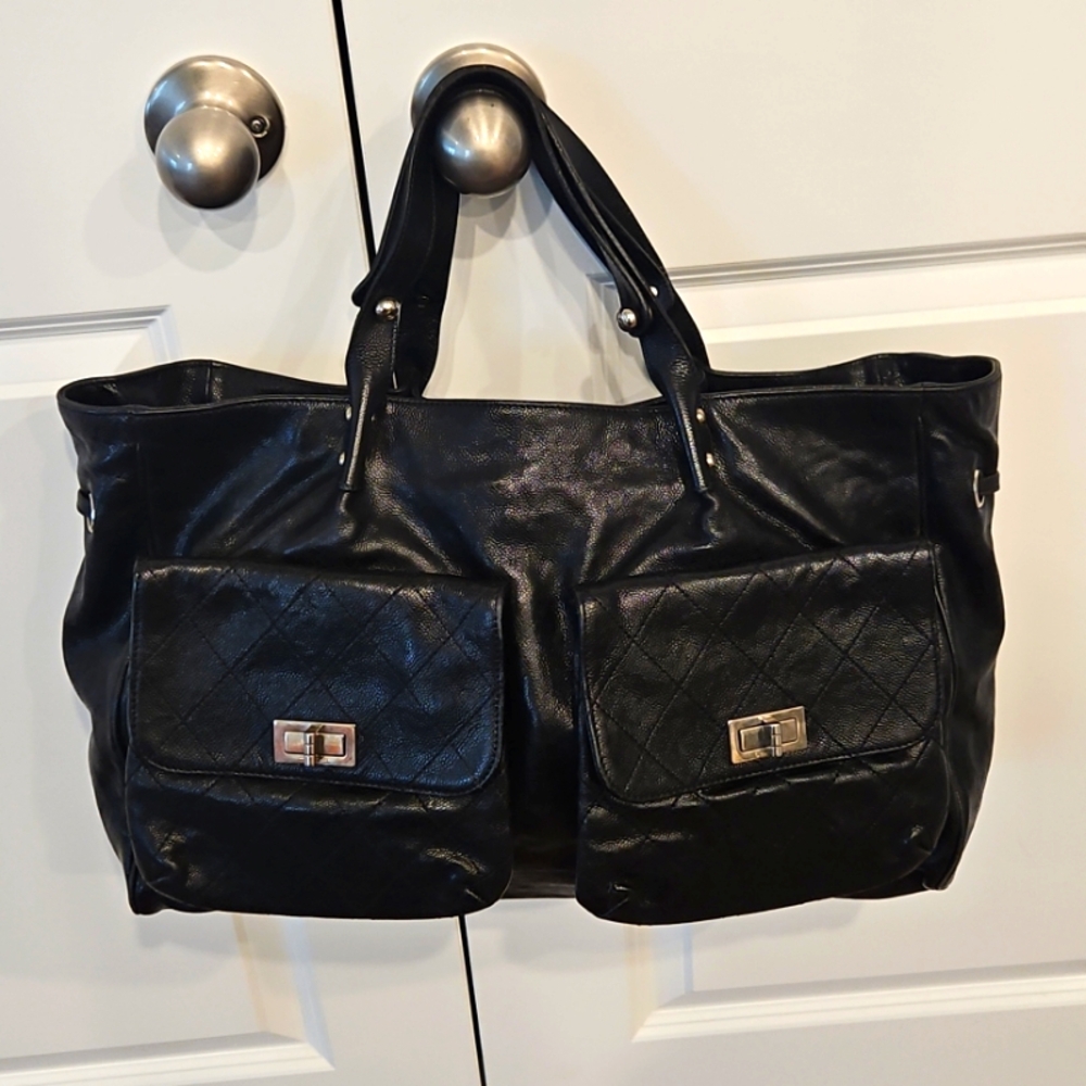 CHANEL POCKETS IN THE CITY BAG JUMBO